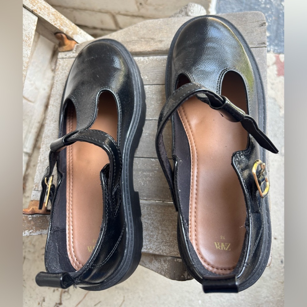 ZARA Black Patent Mary Jane Shoes with Silver Buckle Sz 38/ 8 - Picture 4 of 8
